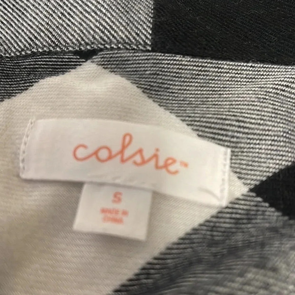 Colsie Plaid PJ Shorts and Top Lounge Set in black plaid - Picture 5 of 7